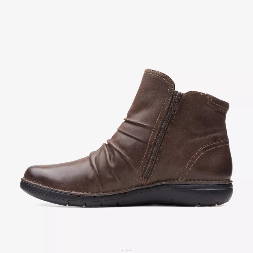 Clarks ir kilpa viršuje H2XV489 tamsiai rudas