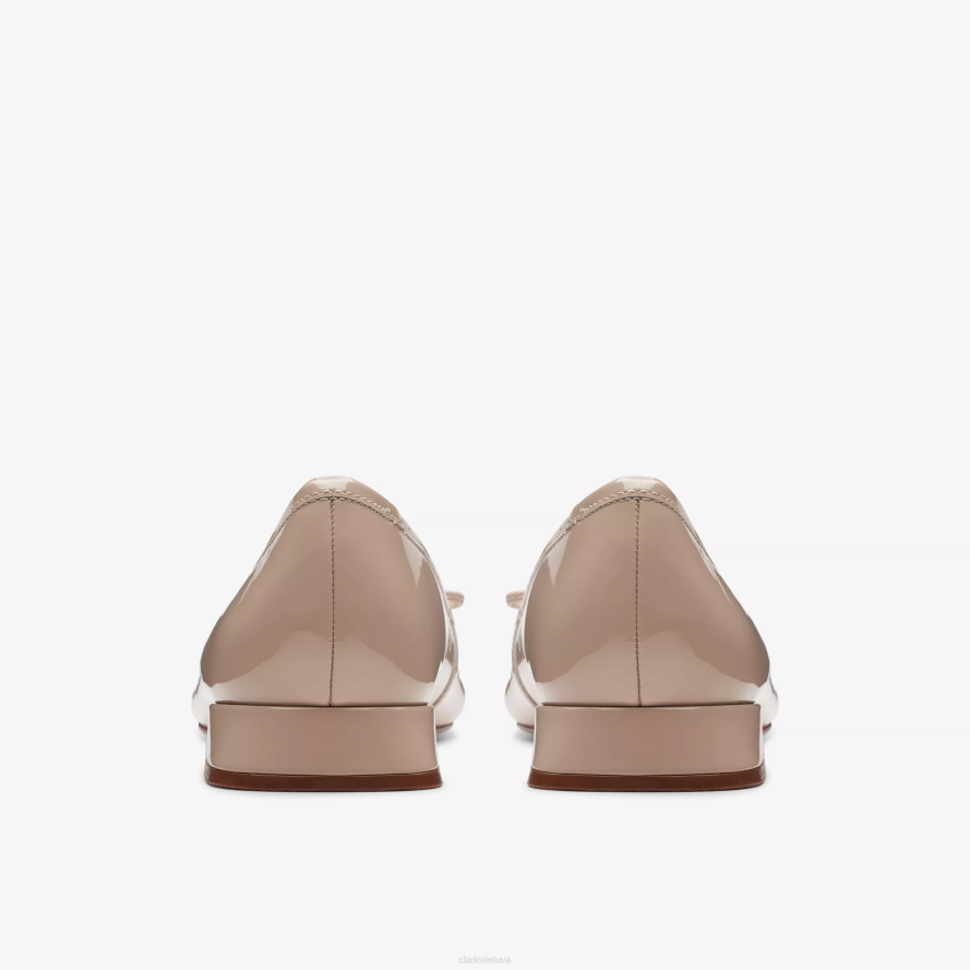 Clarks ubree 15 žingsnių H2XV258 smėlio patentas