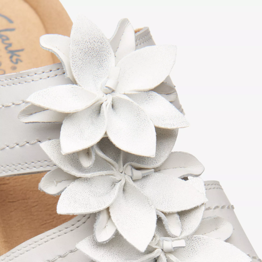 Clarks Merliah Raelyn H2XV29 balta oda