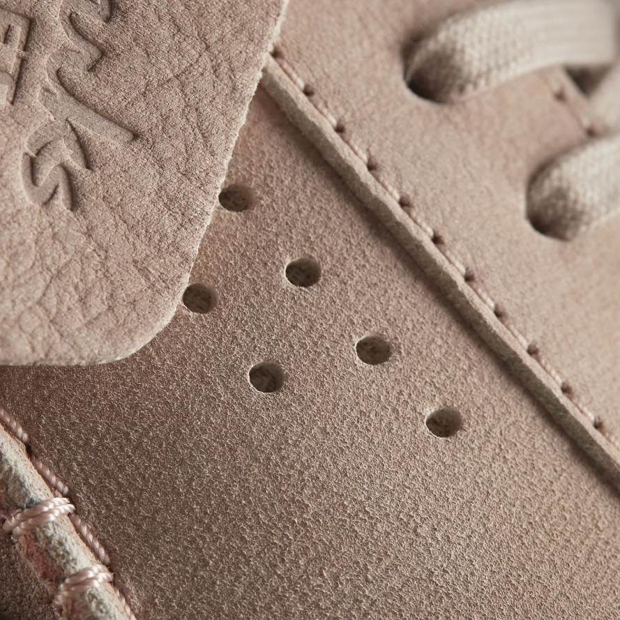 Clarks amato greitis H2XV336 rožių nubukas