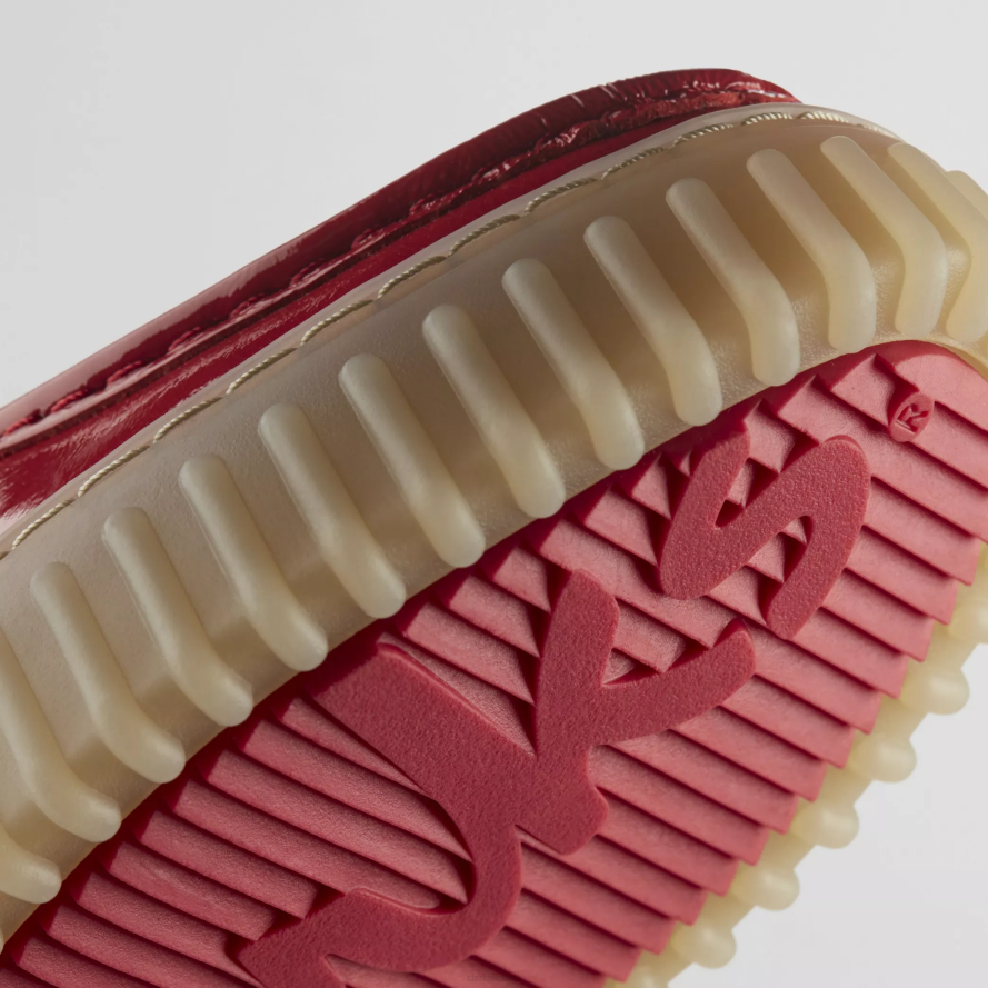 Clarks torhill bitė H2XV576 raudonas patentas