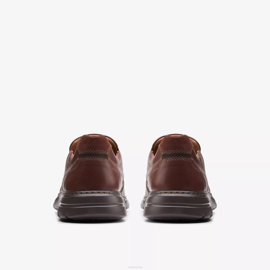 Clarks žiaurus žingsnis H2XV762 raudonmedžio oda