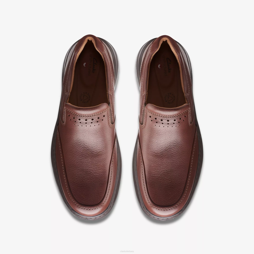 Clarks žiaurus žingsnis H2XV762 raudonmedžio oda