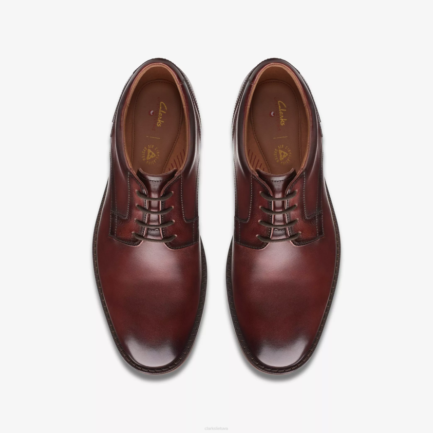 Clarks un hugh nėriniai H2XV788 rudos odos